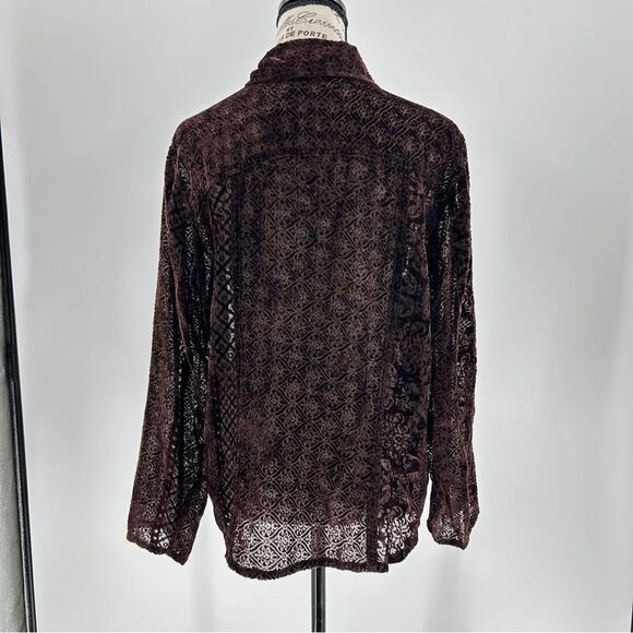 Chico's Sheer Velvet Geometric Long Sleeve Button Down Shirt Blouse Top Size 2 - Picture 2 of 10